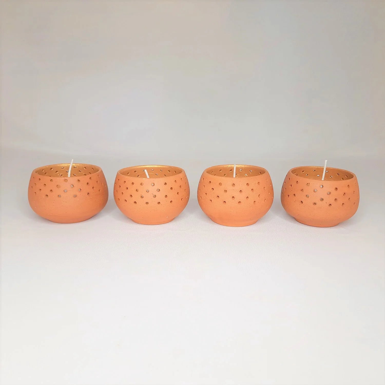 Clay T-Lite Holder Dome (Set of 4) with Candles (Natural)